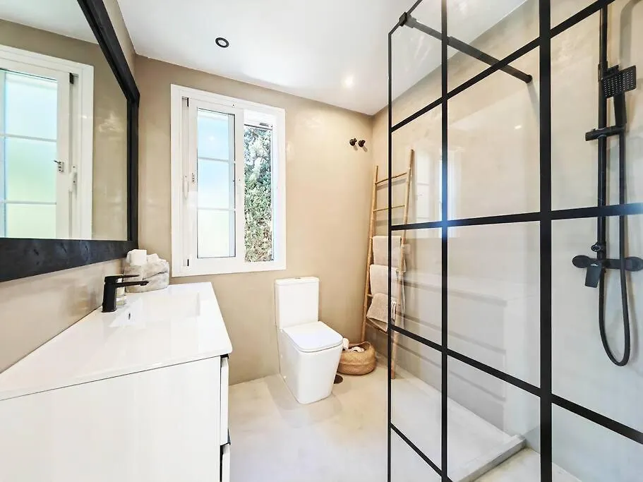 Villa Perla Close To Beach With A Private Pool Mijas