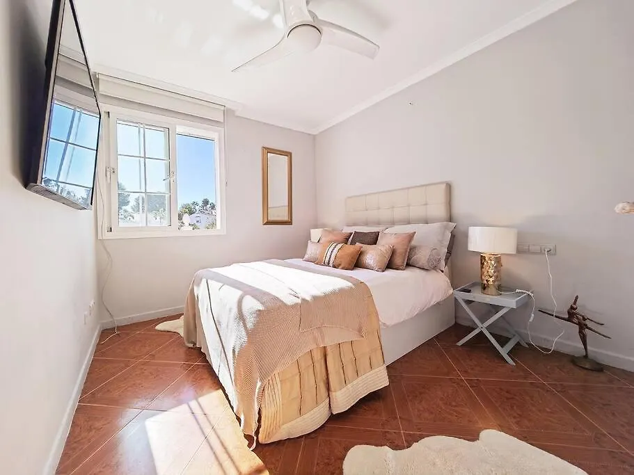 Villa Perla Close To Beach With A Private Pool Mijas