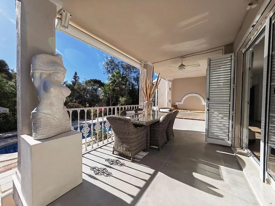 Villa Perla Close To Beach With A Private Pool Mijas